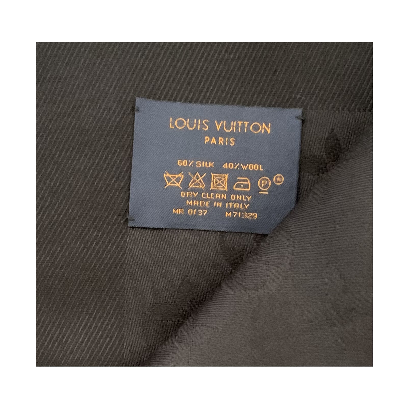 Nowy szal Louis Vuitton czarny M71329