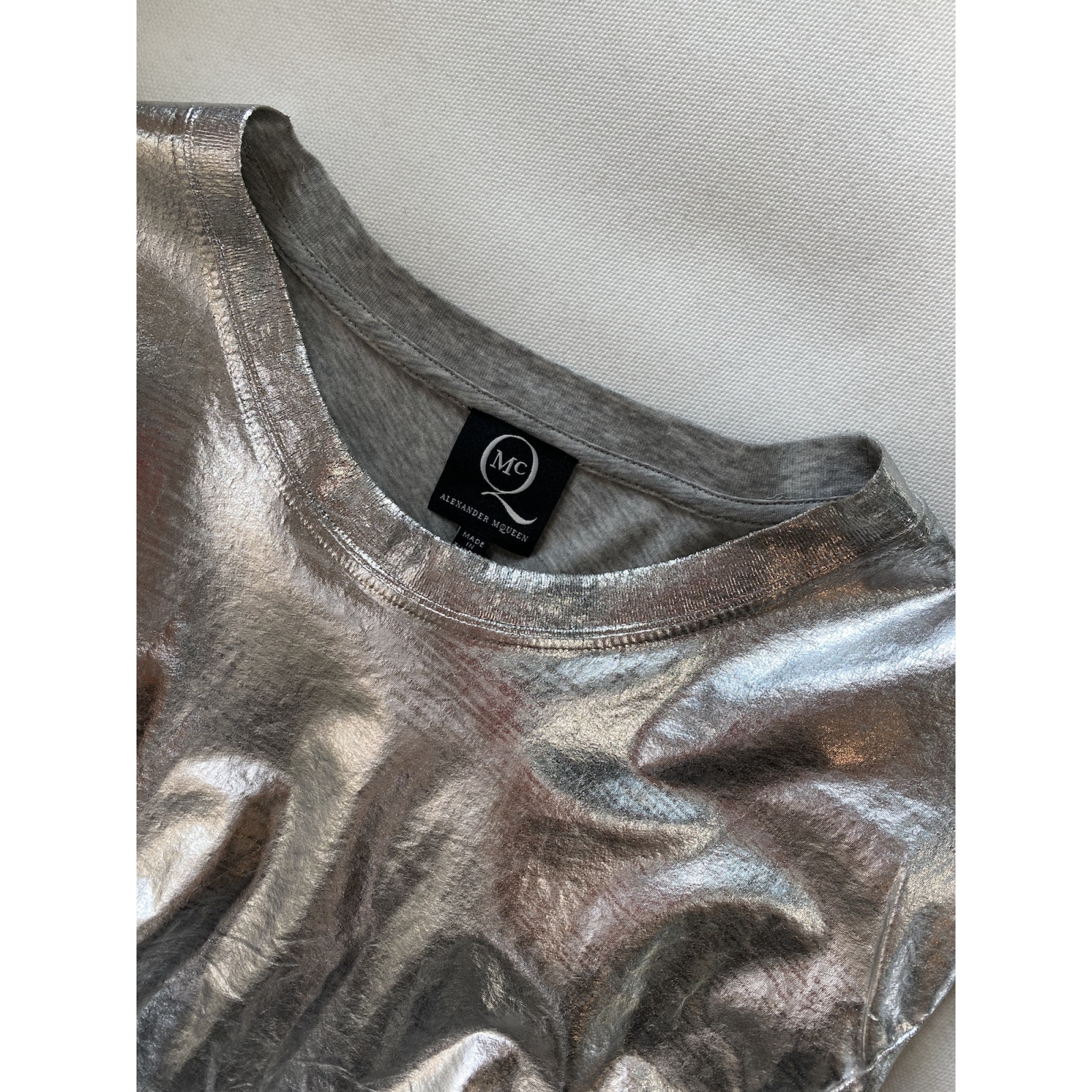 T- shirt