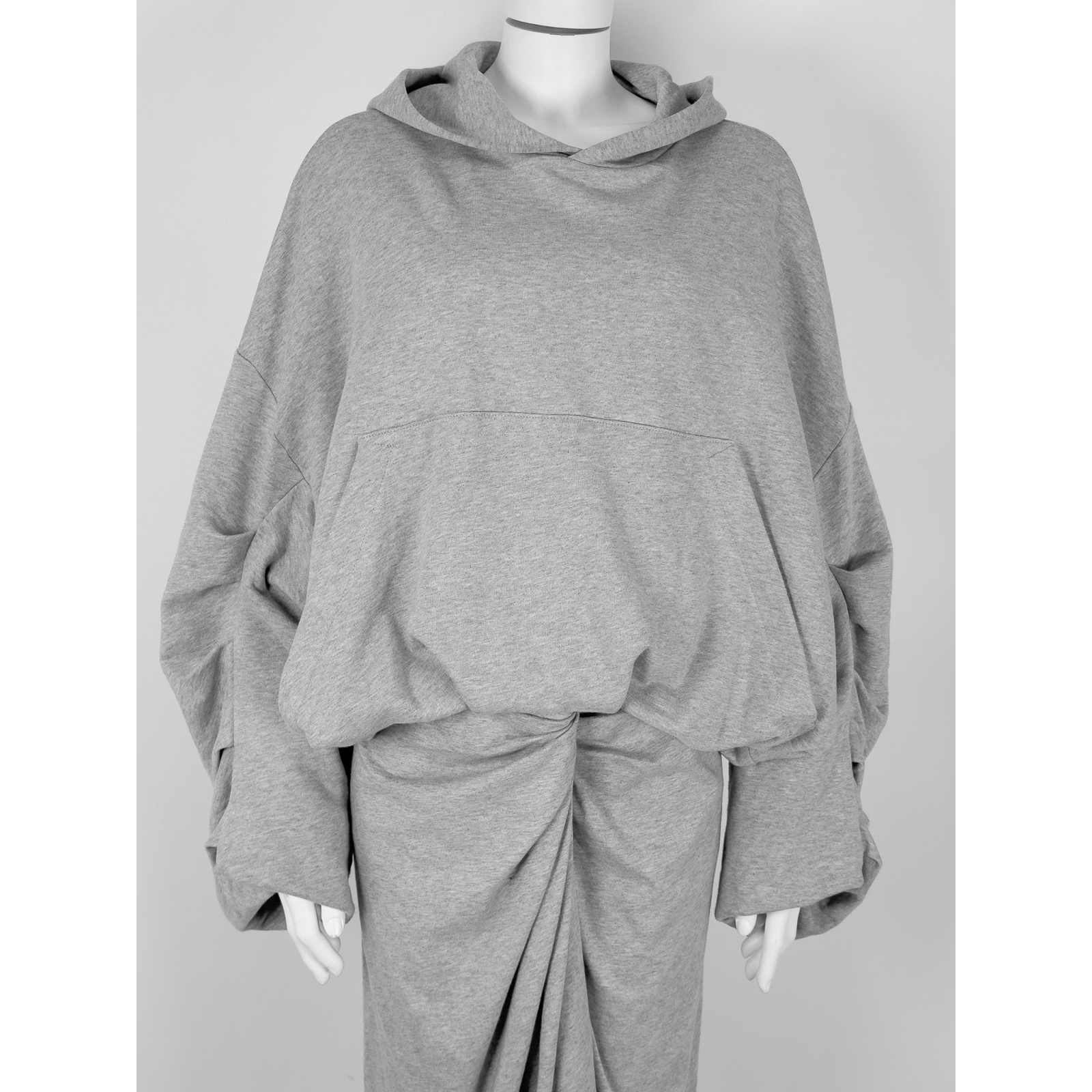 Bawełniany komplet: bluza z kapturem + spódnica