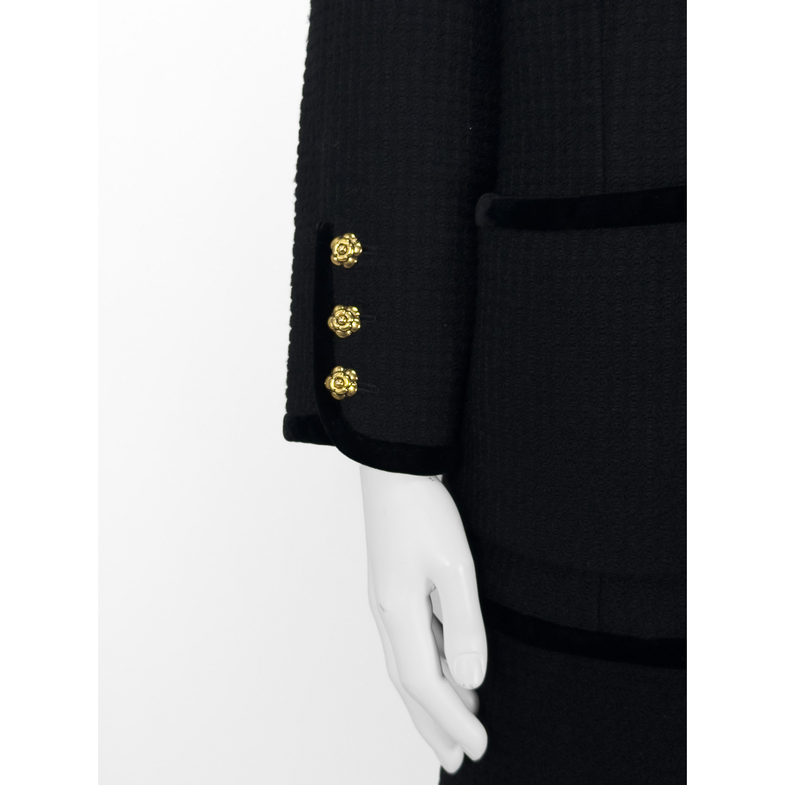 Wełniany komplet: żakiet + spódnica