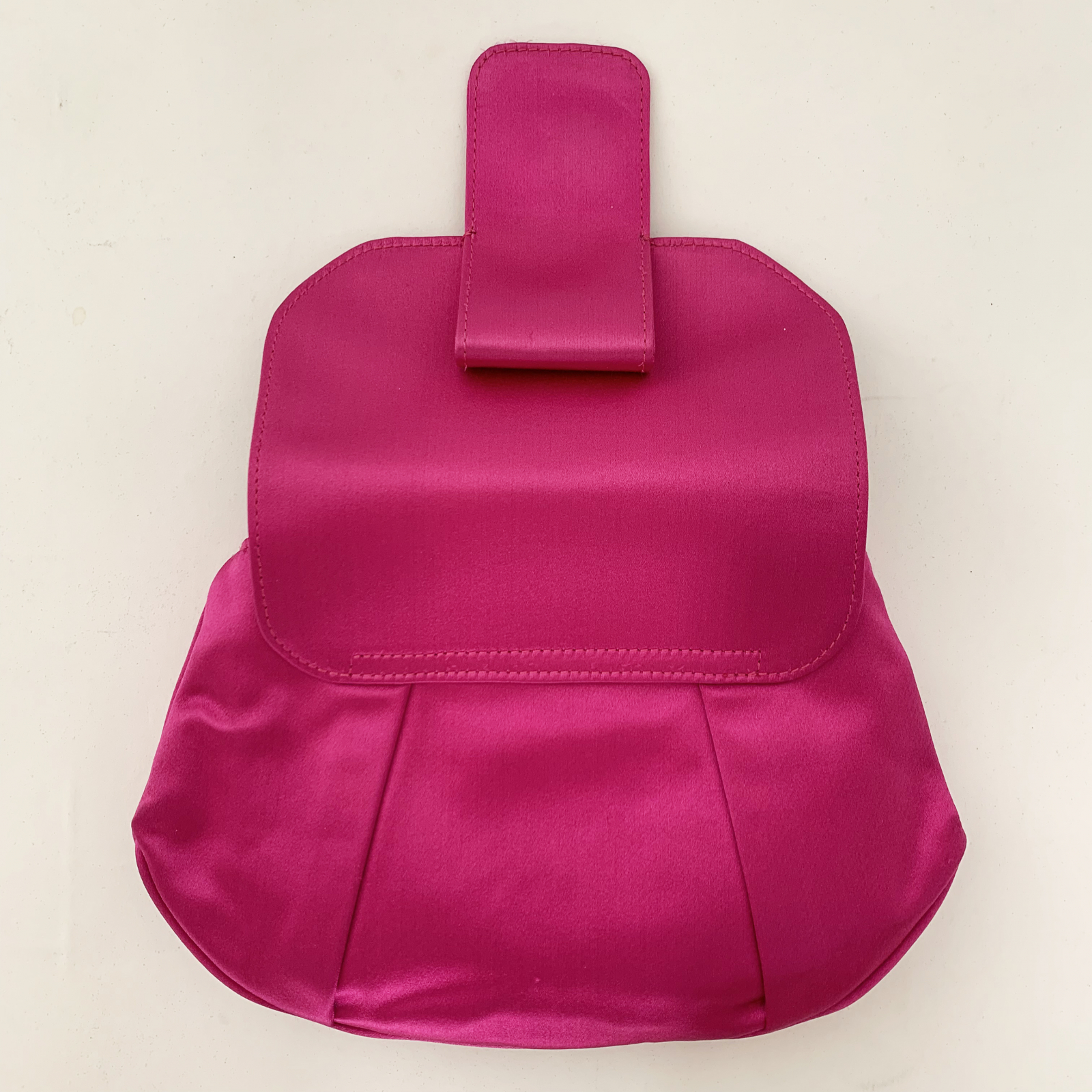 Elegancka pochette z jedwabiu