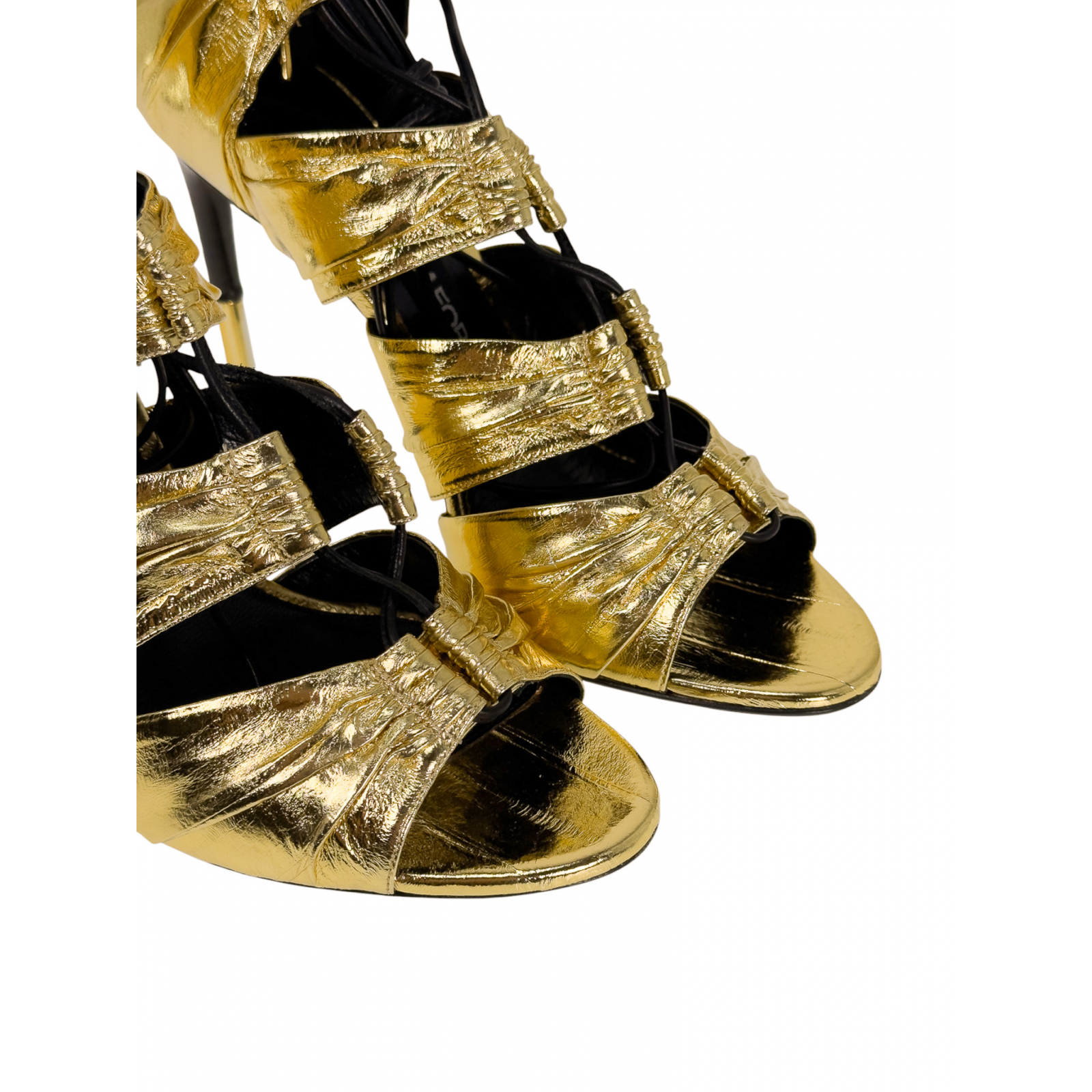 Buty na obcasie