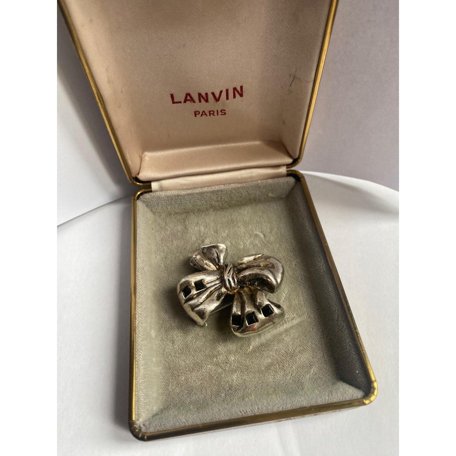 broszka Lanvin