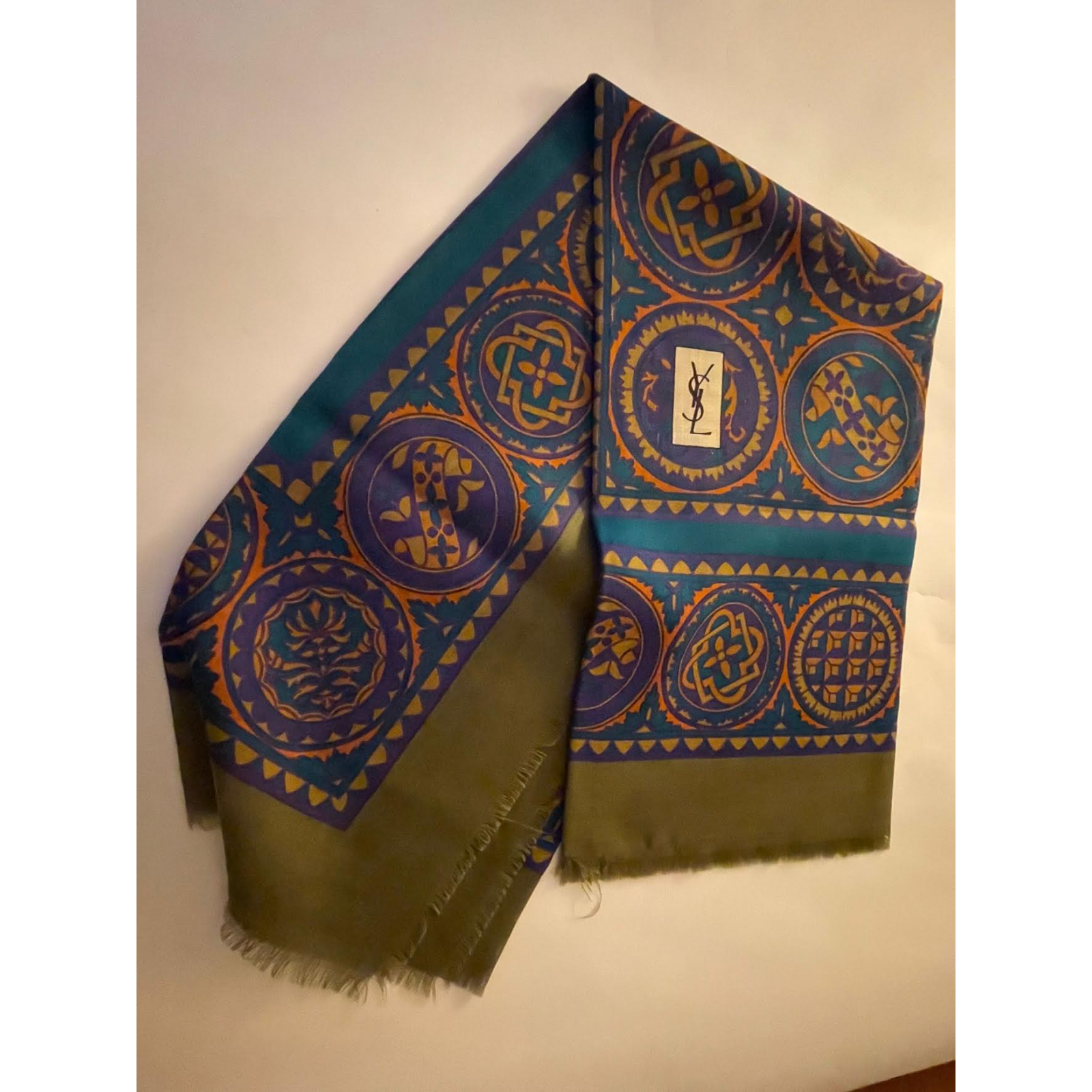 Apaszka Yves Saint Laurent