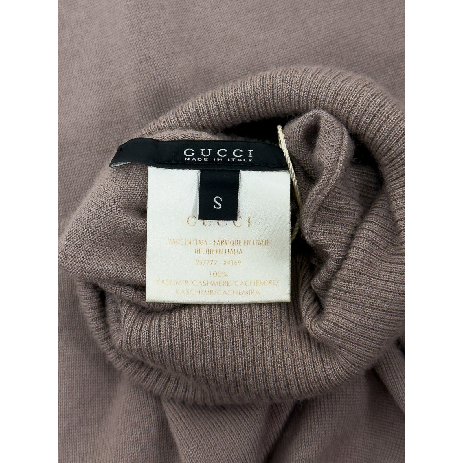 Kaszmirowy sweter z golfem