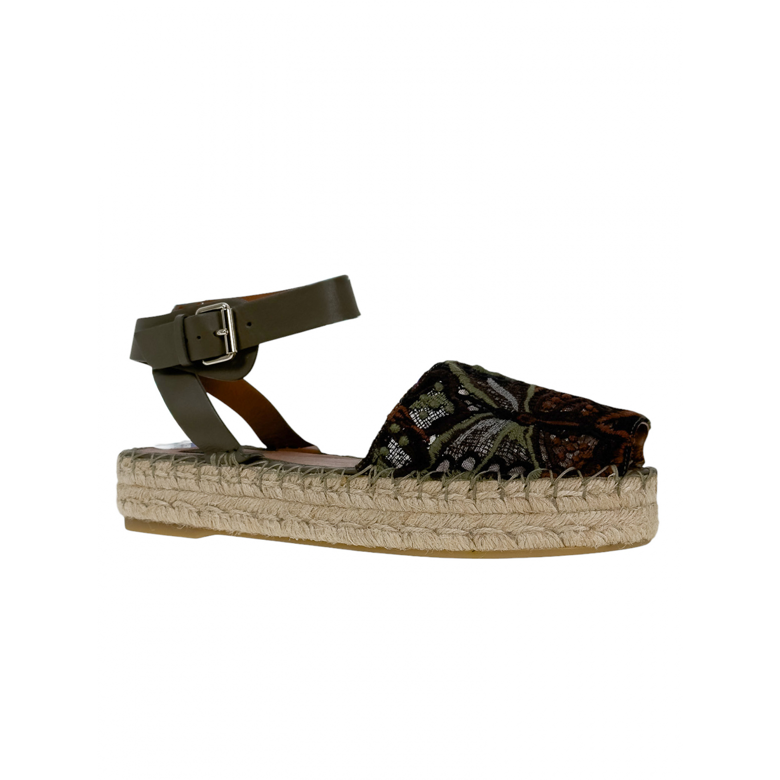 Sandały na słomkowej platformie