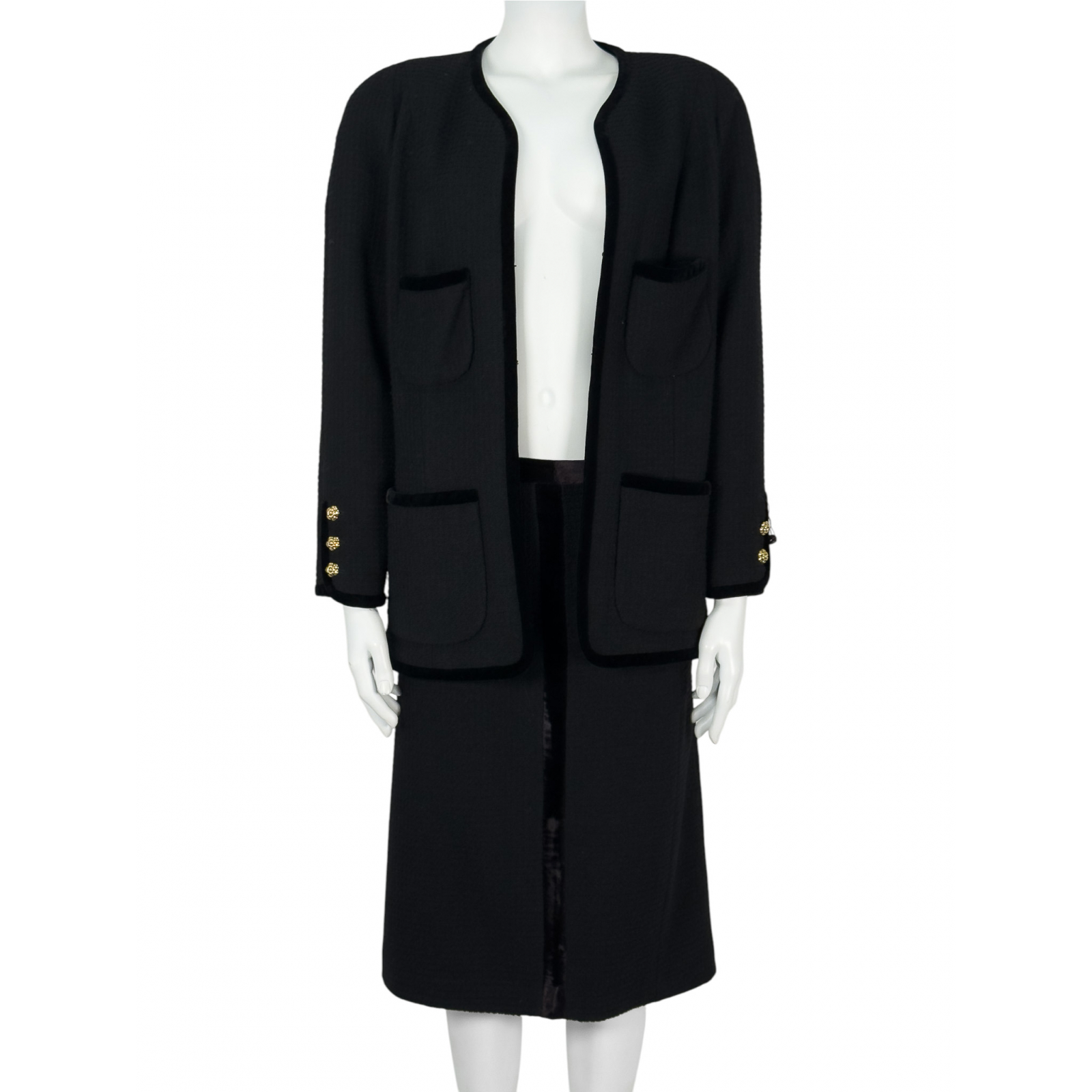 Wełniany komplet: żakiet + spódnica