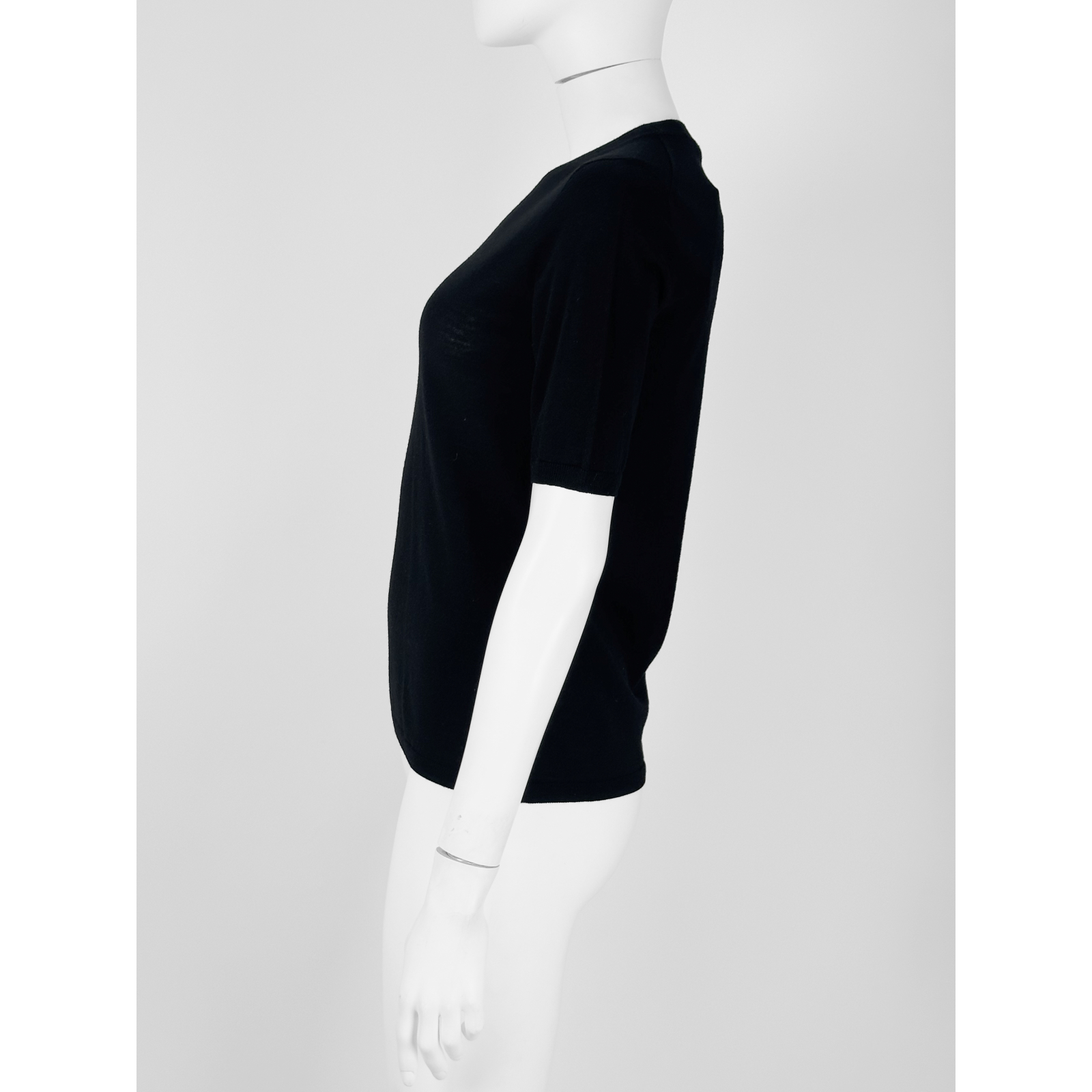 Sweter z krótkim rękawem