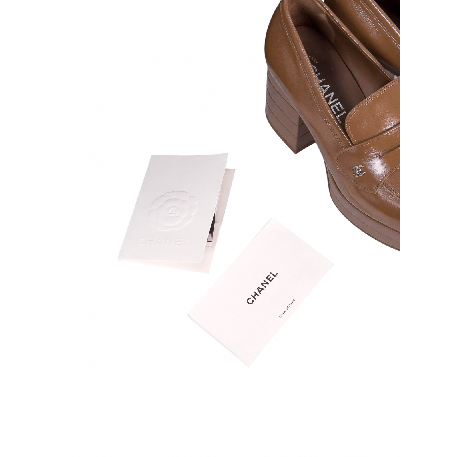 Czółenka na obcasie i platformie